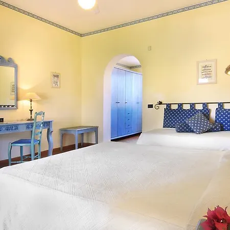 Hotel Igv Club Baia Samuele 4*