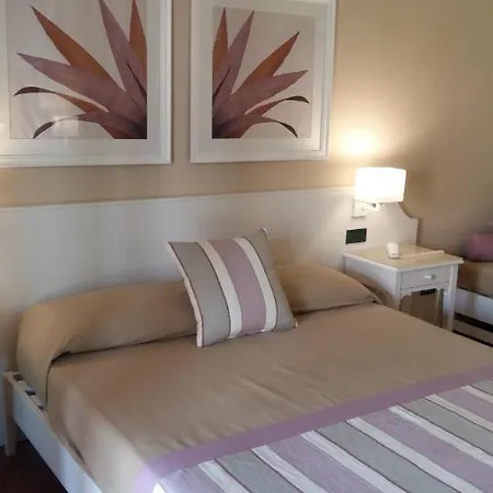 Hotel Igv Club Baia Samuele 4*