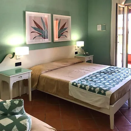Hotel Igv Club Baia Samuele 4*